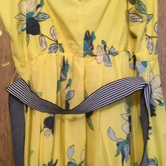 Dress - Picture 3 of 5